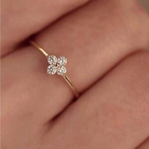 Beautiful Dainty 14k Gold Flower Ring ✨